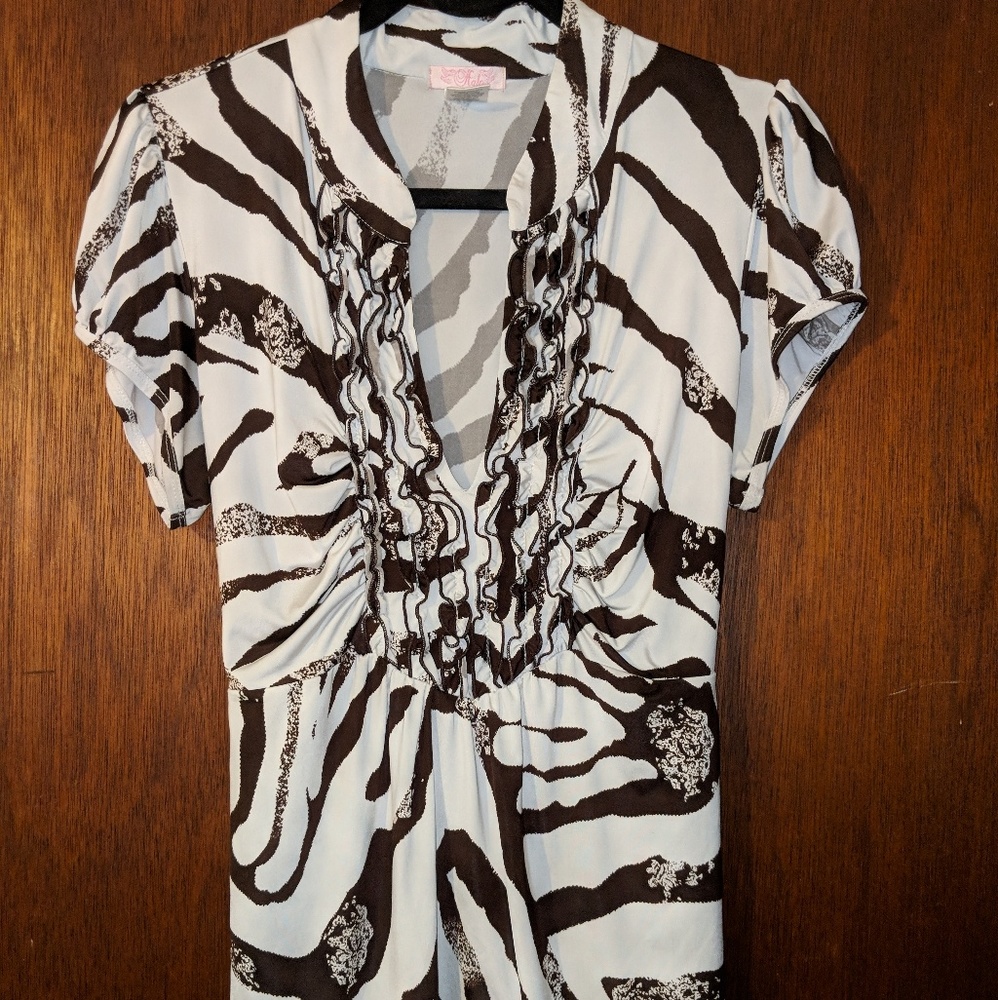Ruffle front top